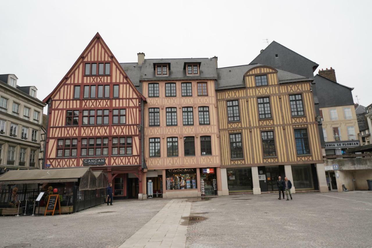 Appartement Place Du Vieux Marche Rouen Bagian luar foto